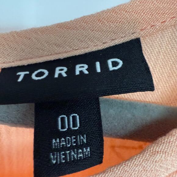 Torrid Crinkle Gauze Smocked Tank Womens 00X Peach Glittered Stars Celestial - Picture 6 of 8